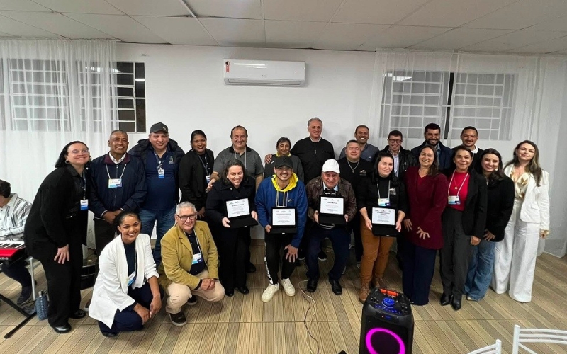 III Conexão Empreendedora reúne empresários e homenageia empreendedores