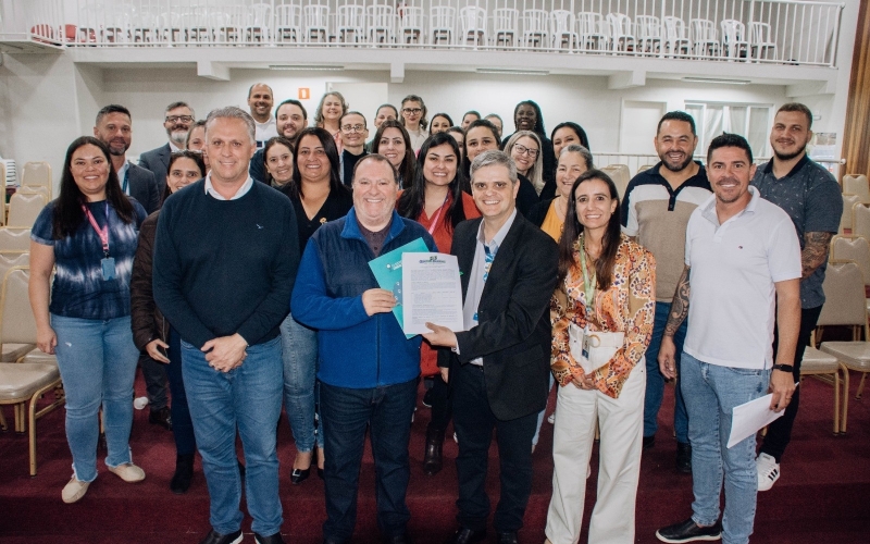 Pioneira no Paraná, Quatro Barras firma parceria com o SESI para Educação em Tempo Integral