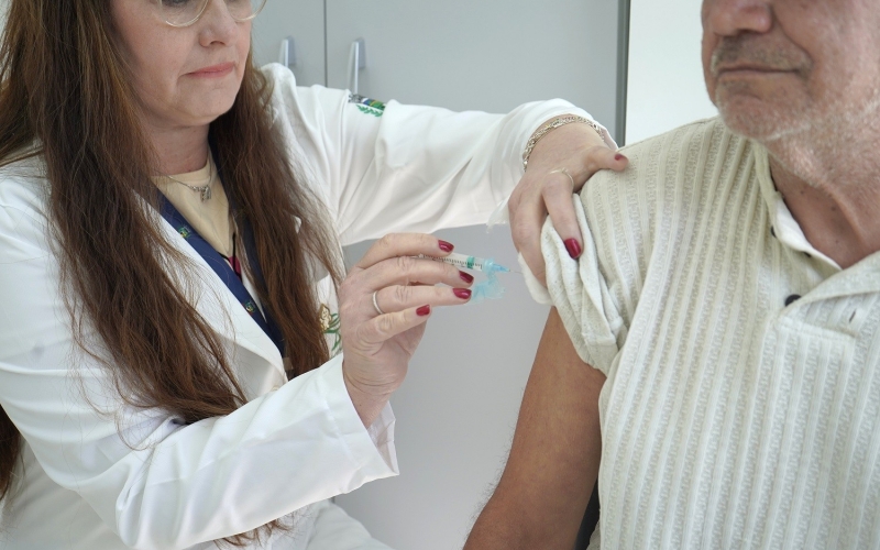 Adesão à Campanha 'Dia D de Vacinação' supera expectativas e registra aumento de doses aplicadas em comparação com 2025