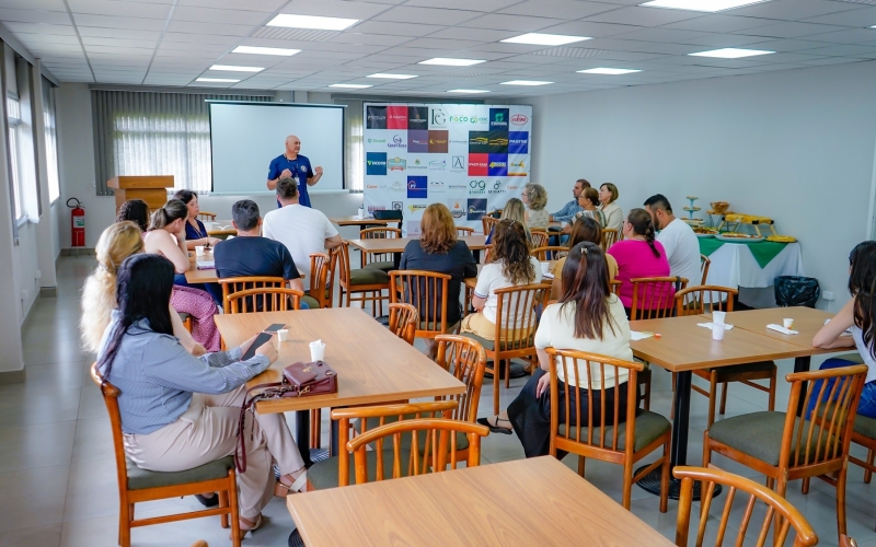 Prefeitura e Receita Federal promovem palestra sobre destinação do IRPF aos fundos da criança e adolescente e do idoso